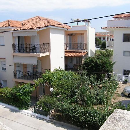 Efi Apartments Myrina Exterior photo